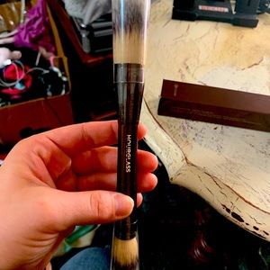 Hourglass Dual-Ended Veil Powder Brush